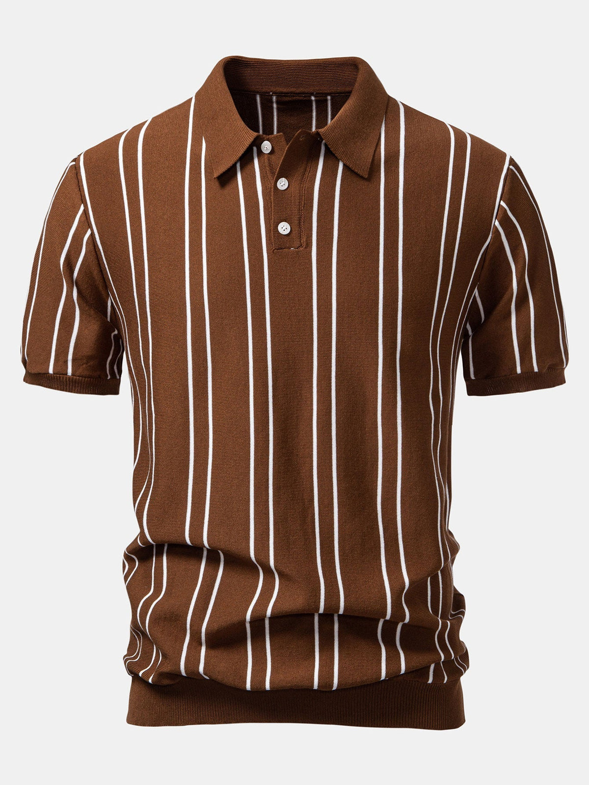 Polo de punto a rayas y pantalón cónico