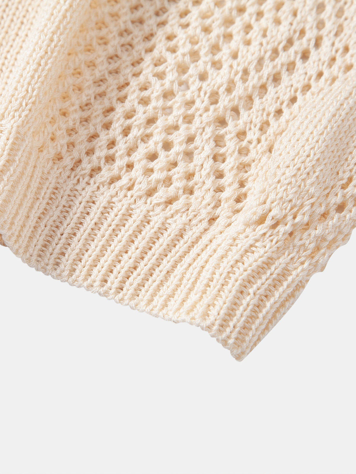Polo de crochet geométrico cuello en V