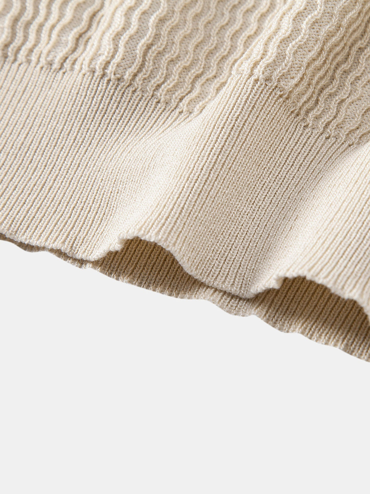 Conjunto polo jacquard y pantalón cónico