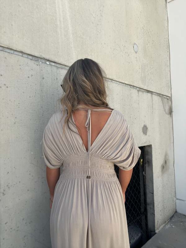 Andrea | Iris OFERTA ESPECIAL VESTIDO LARGO CON ESCOTE EN V Y Abertura, muy cómodo