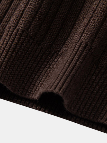 Polo de punto a rayas con cuello de canalé