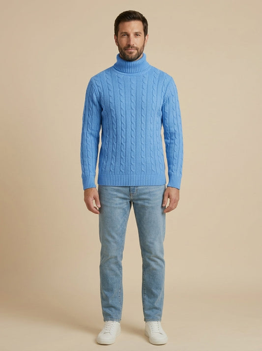 Adriano jersey de ochos grueso de cuello alto azul, de frente