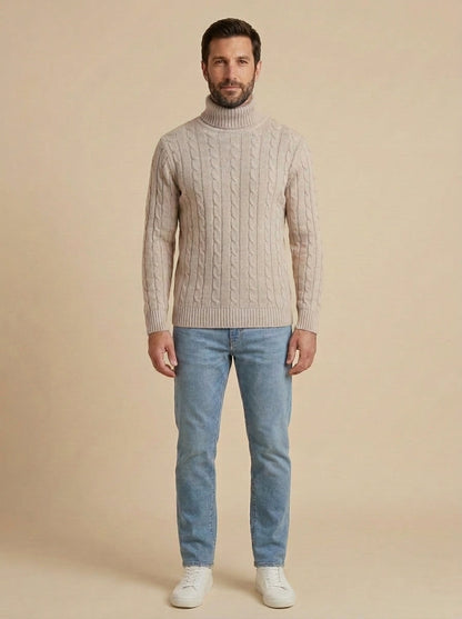 Adriano jersey de ochos grueso de cuello alto beige, de frente