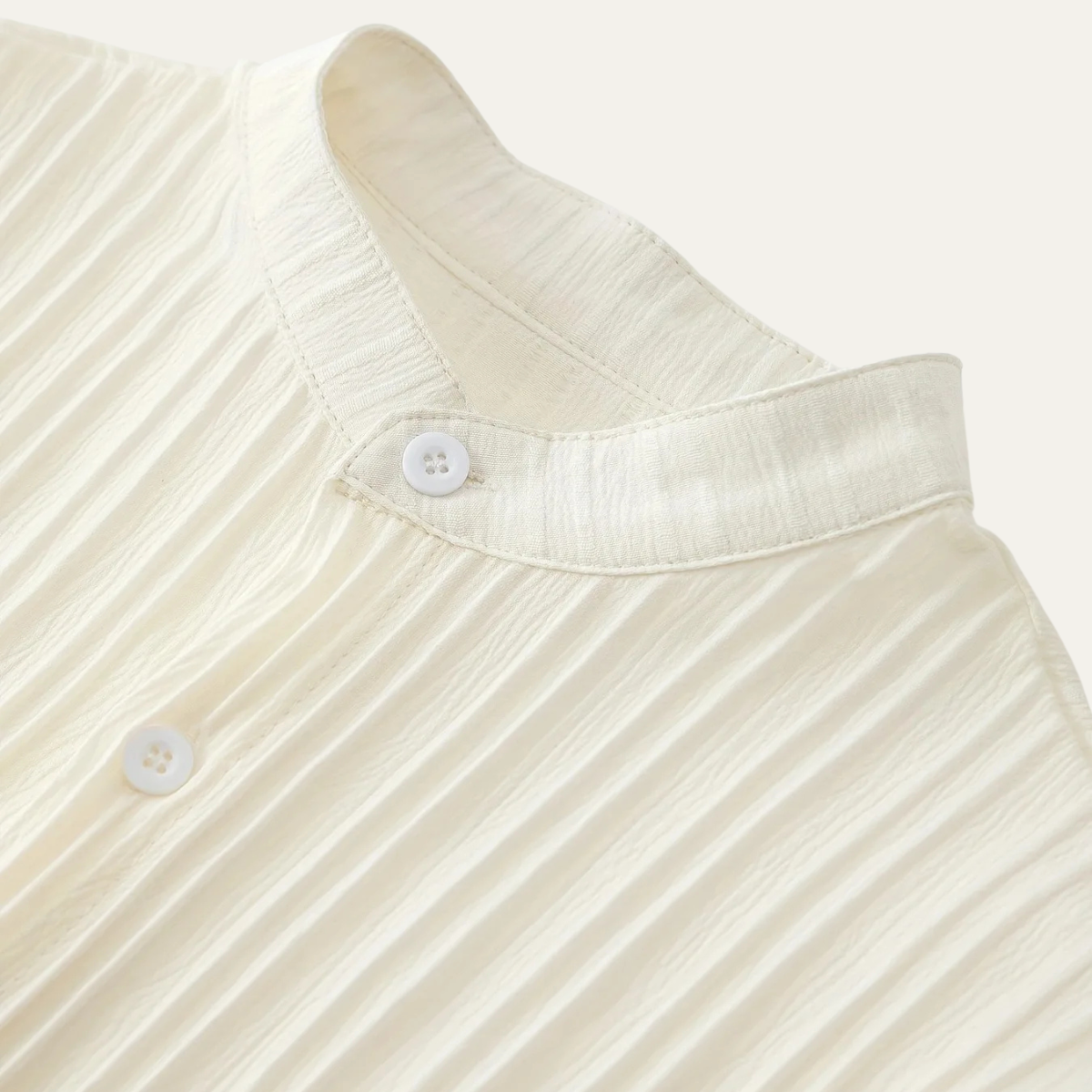 Conjunto camisa cuello alto y pantalón