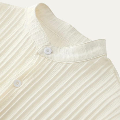 Conjunto camisa cuello alto y pantalón