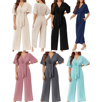 Mono mujer elegante con escote cruzado y pantalón de pierna ancha